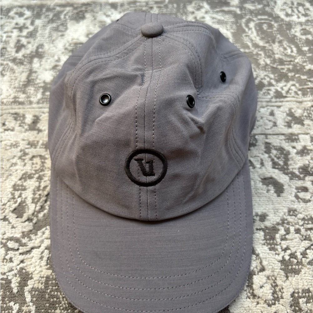 Vuori Men Hat